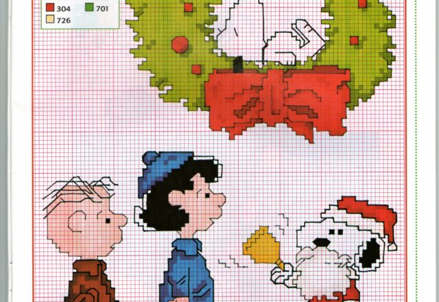 Charlie Brown Lucy e Snoopy Babbo Natale schema punto croce